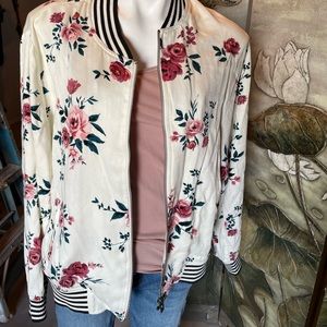 Grace & Lace Bomber jacket